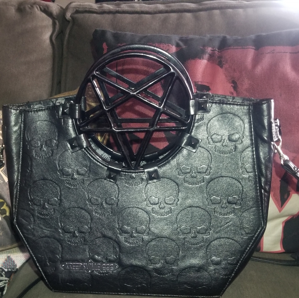 Kreepsville 666 pentagram handle bag, purse